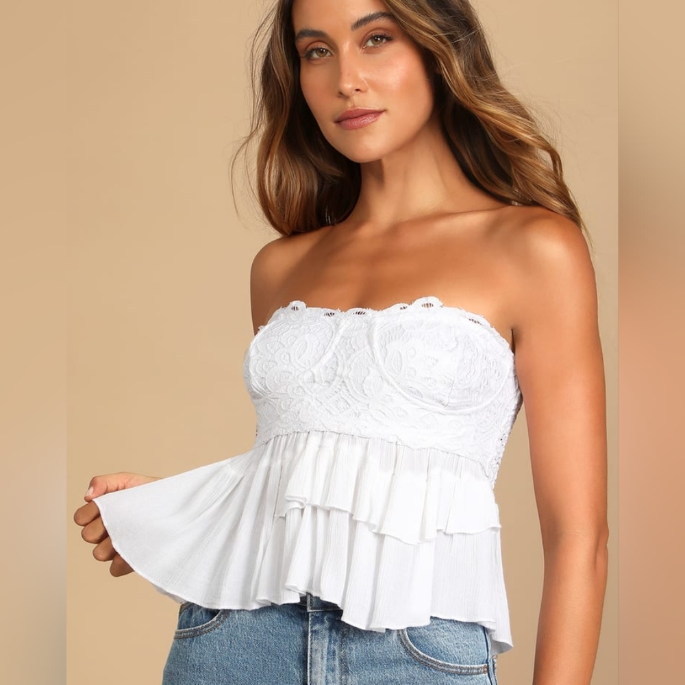 NWT Adella Corset Cami White Lace Tiered Strapless Crop Top white xs and m sizes